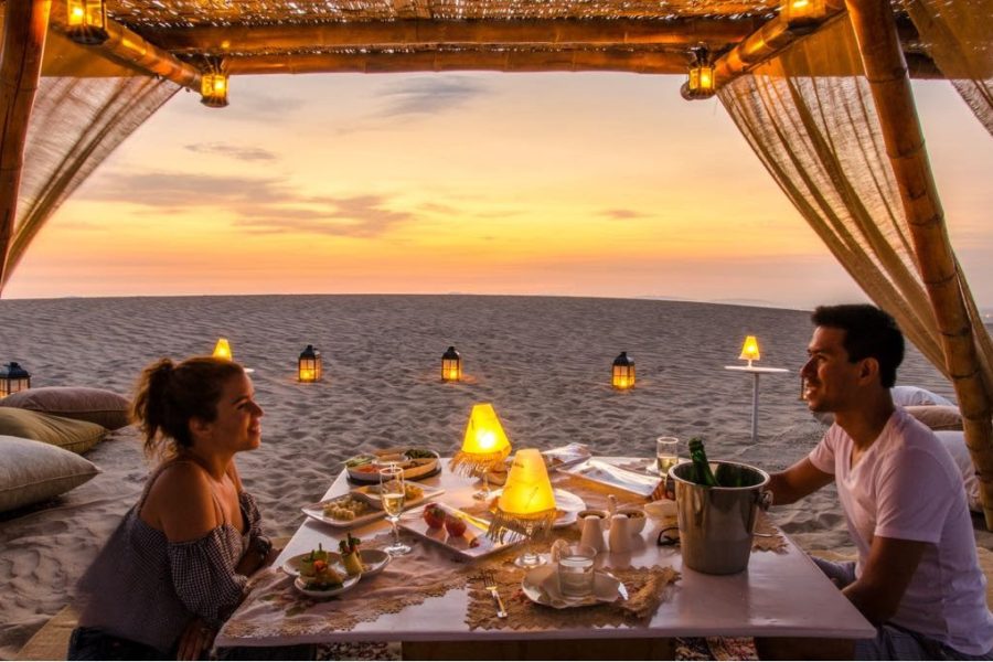 Cena en el desierto